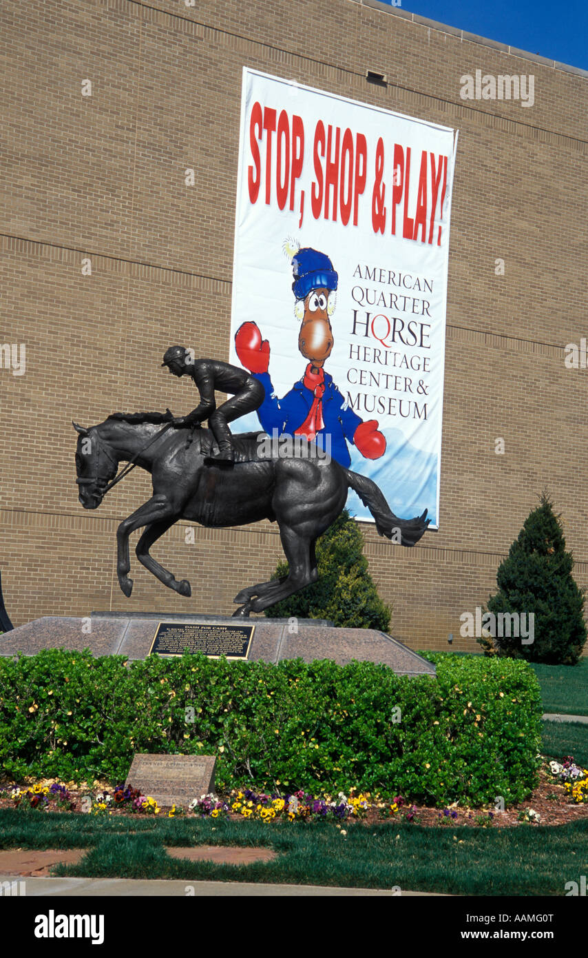 AMARILLO TEXAS AMERICAN QUARTER HORSE HERITAGE CENTER AND MUSEUM STATUE