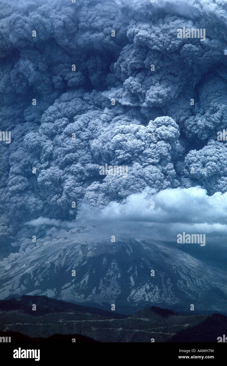 Mt st helens eruption hi-res stock photography and images - Alamy