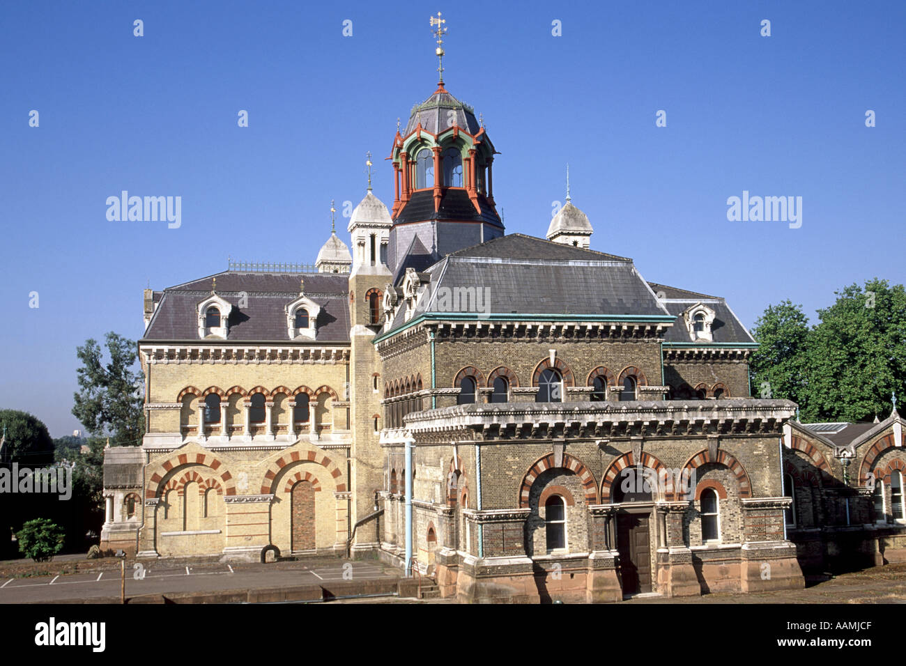 Abbey Mills, a Victorianera sewagepumping station in Stratford, East