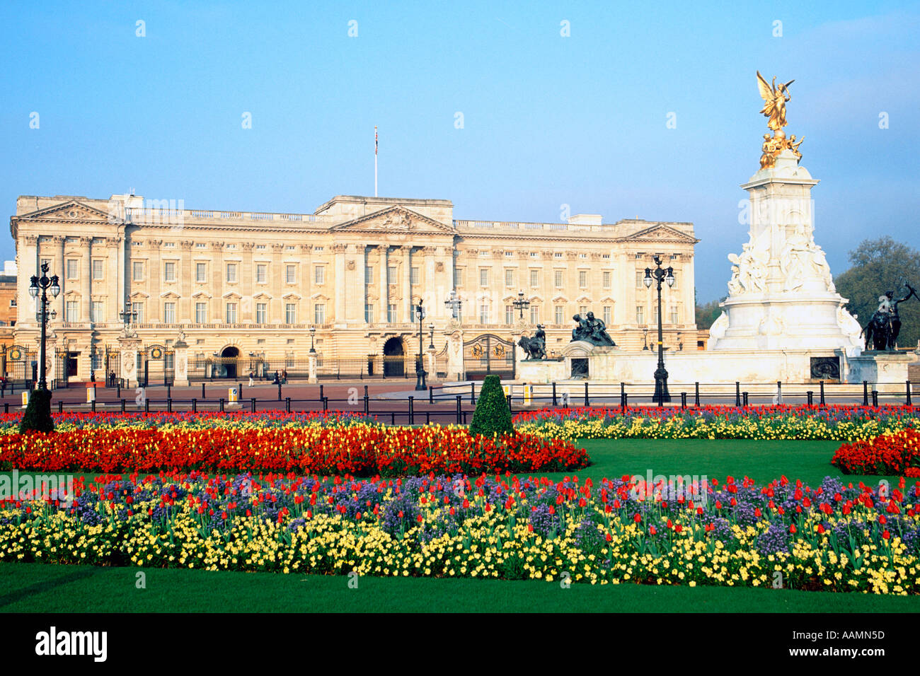 Buckingham Palace and the Queen Victoria Memorial in London. Stock Photo
