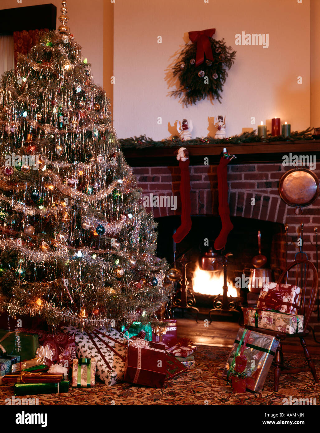 Fireplace mantels hi-res stock photography and images - Alamy