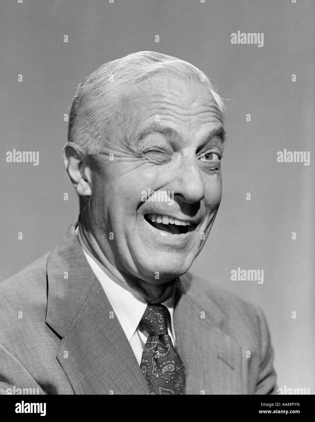 Smiling winking 1950s hi-res stock photography and images - Alamy