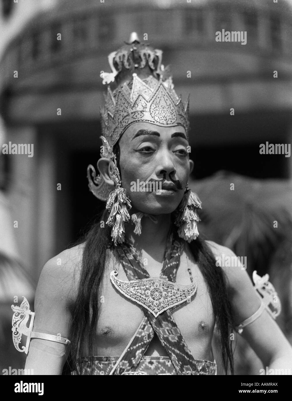 1920s 1930s MAN MALE JAVANESE DANCER IN COSTUME PORTRAIT CROWN EARRINGS ...