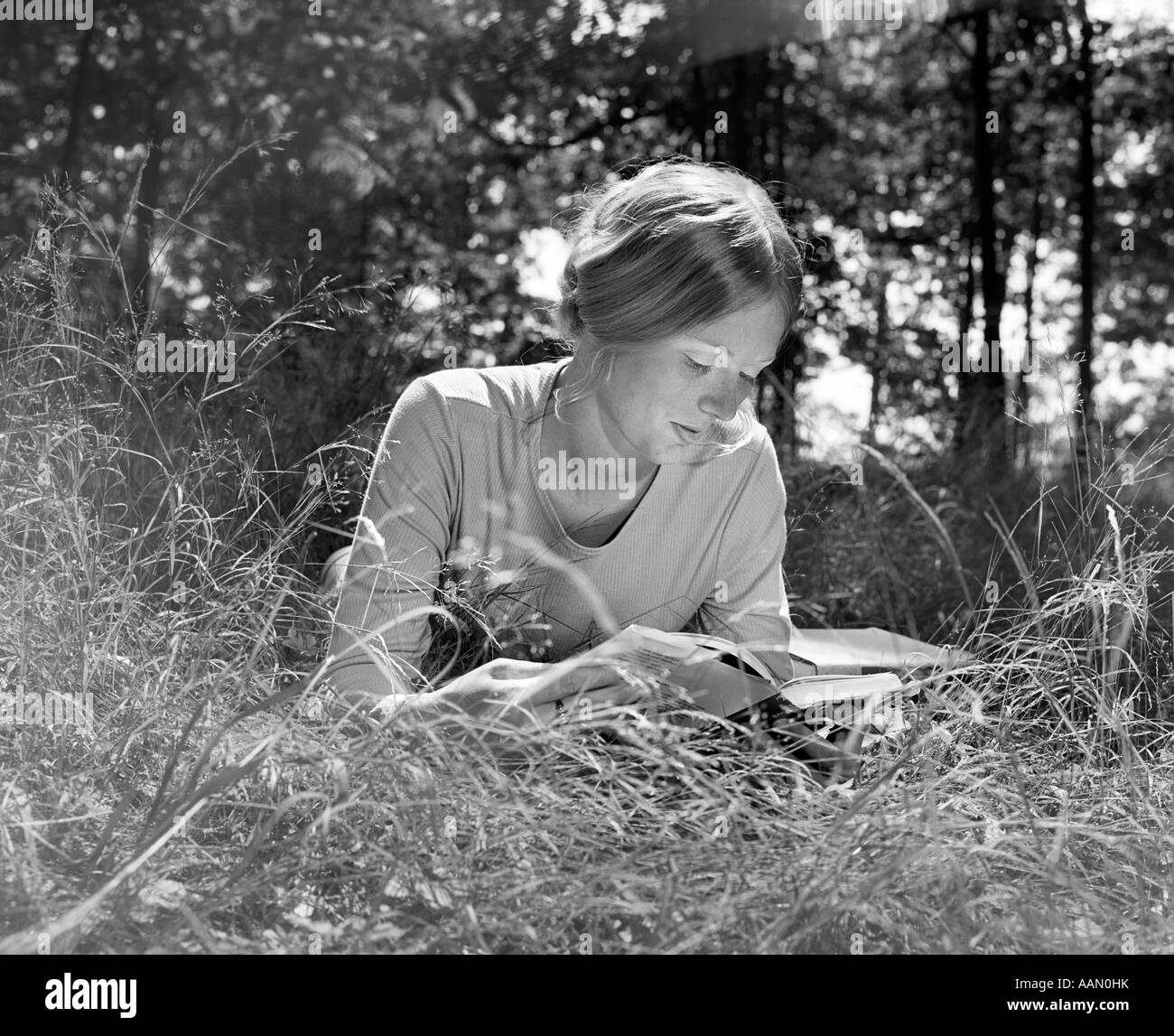 1970s woman hi-res stock photography and images - Alamy
