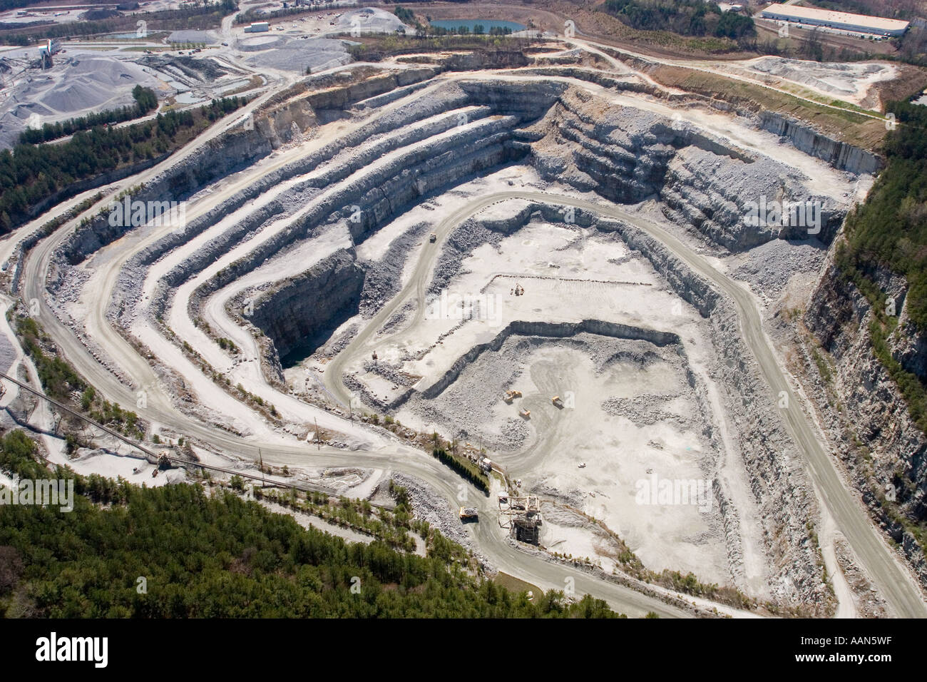 Granite quarry hires stock photography and images Alamy