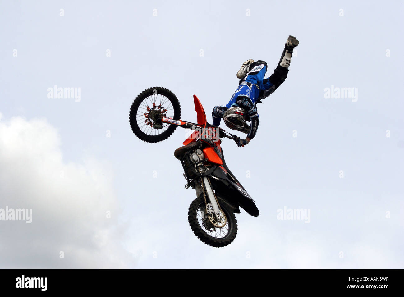 Bike race jump indian hi-res stock photography and images - Alamy