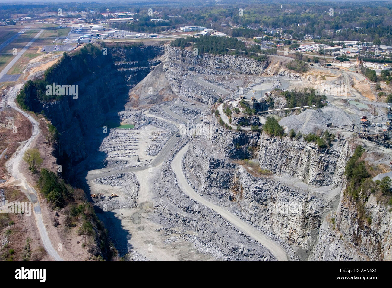 Granite quarry hires stock photography and images Alamy