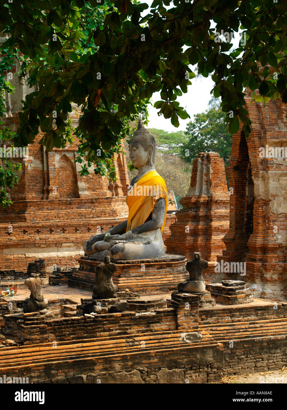 Ayutthaya ruins thailand hi-res stock photography and images - Alamy