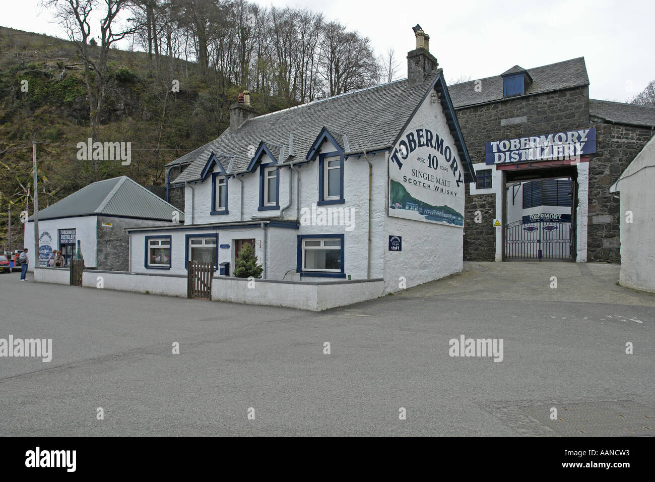 Tobermory Distillery in Tobermory on the Scottish island of Mull Stock