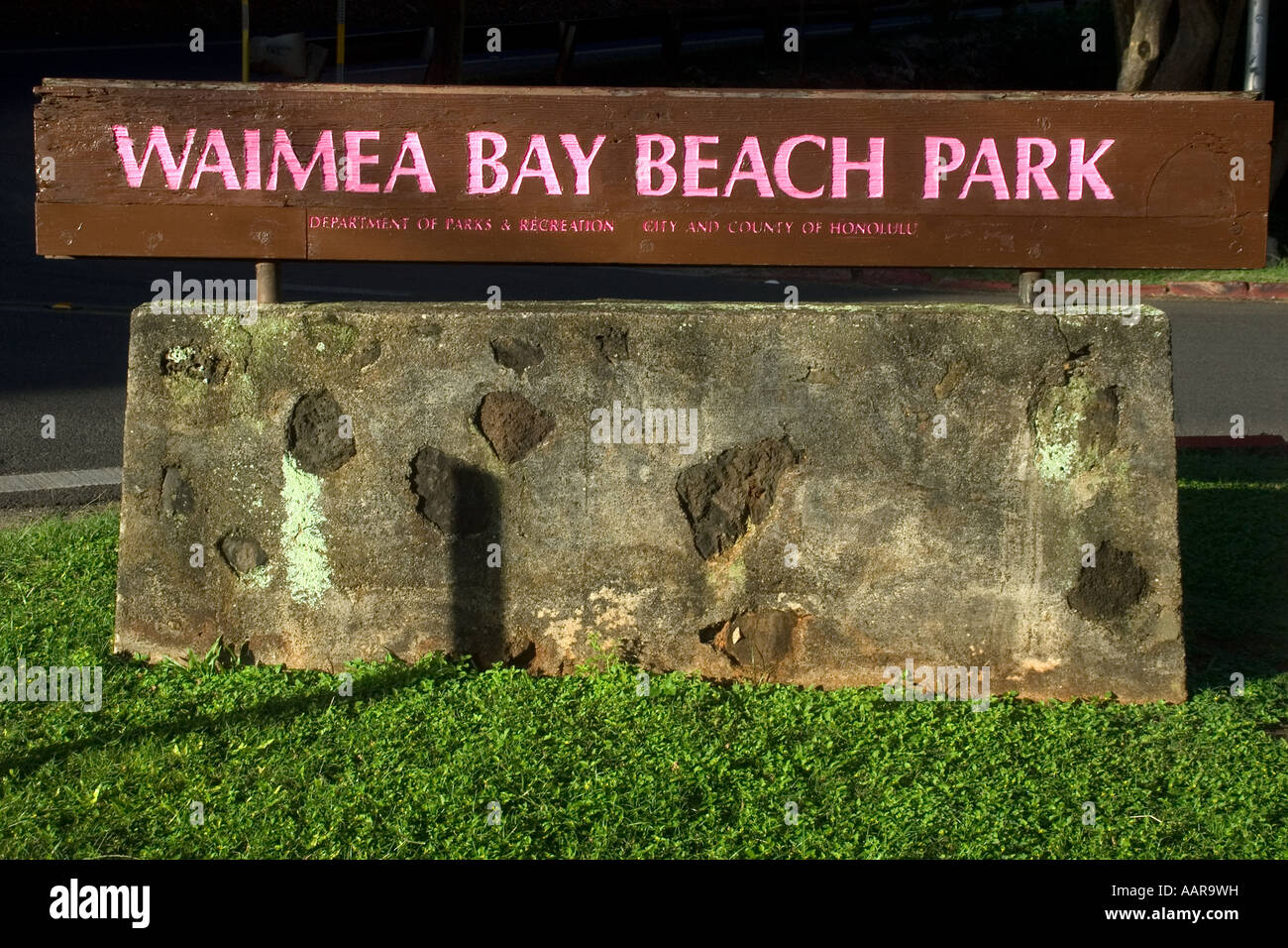 Waimea Bay Beach Park Sign North Shore Oahu Hawaii Usa Stock Photo Alamy