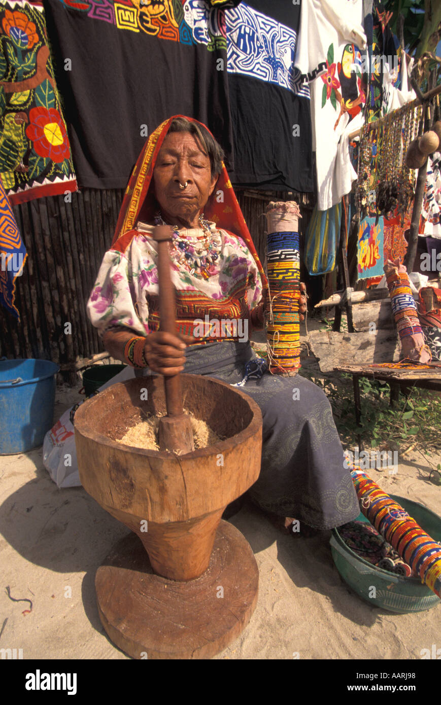 Panama San Blas Islands Cuna Indians Dwellings woman posing for camera Stock Photo