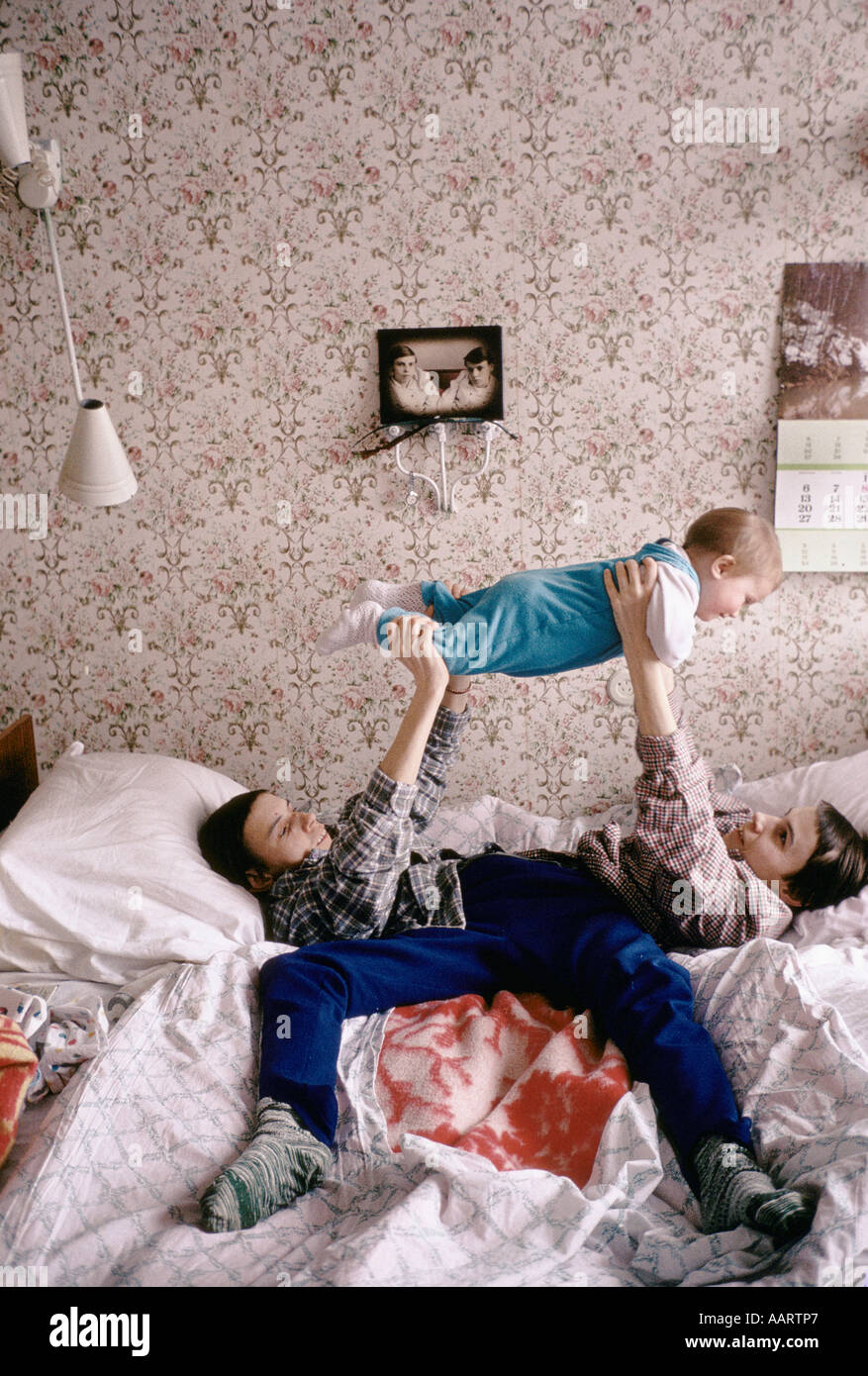 Dostlarni rus pornosiga taklif qilishdi