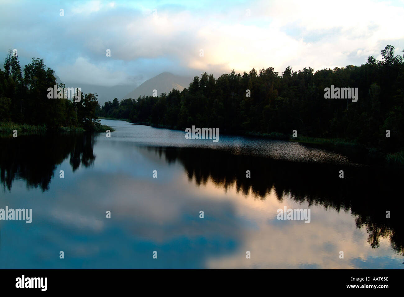 Lake Matheson South Island New Zealand Stock Photo - Alamy