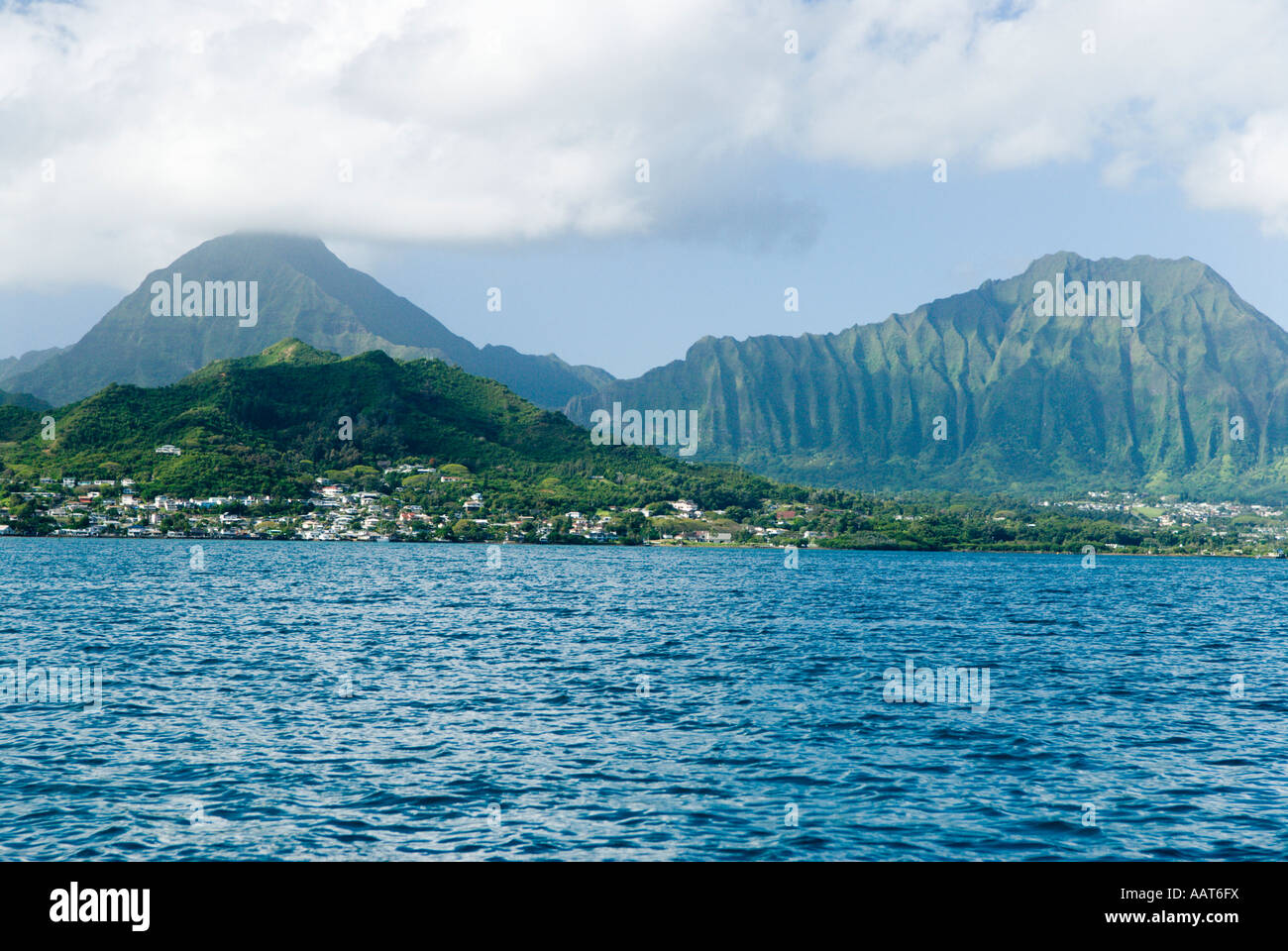 Koolou Koolau Mountains from Kaneohe Bay, Oahu, Hawaii Stock Photo - Alamy