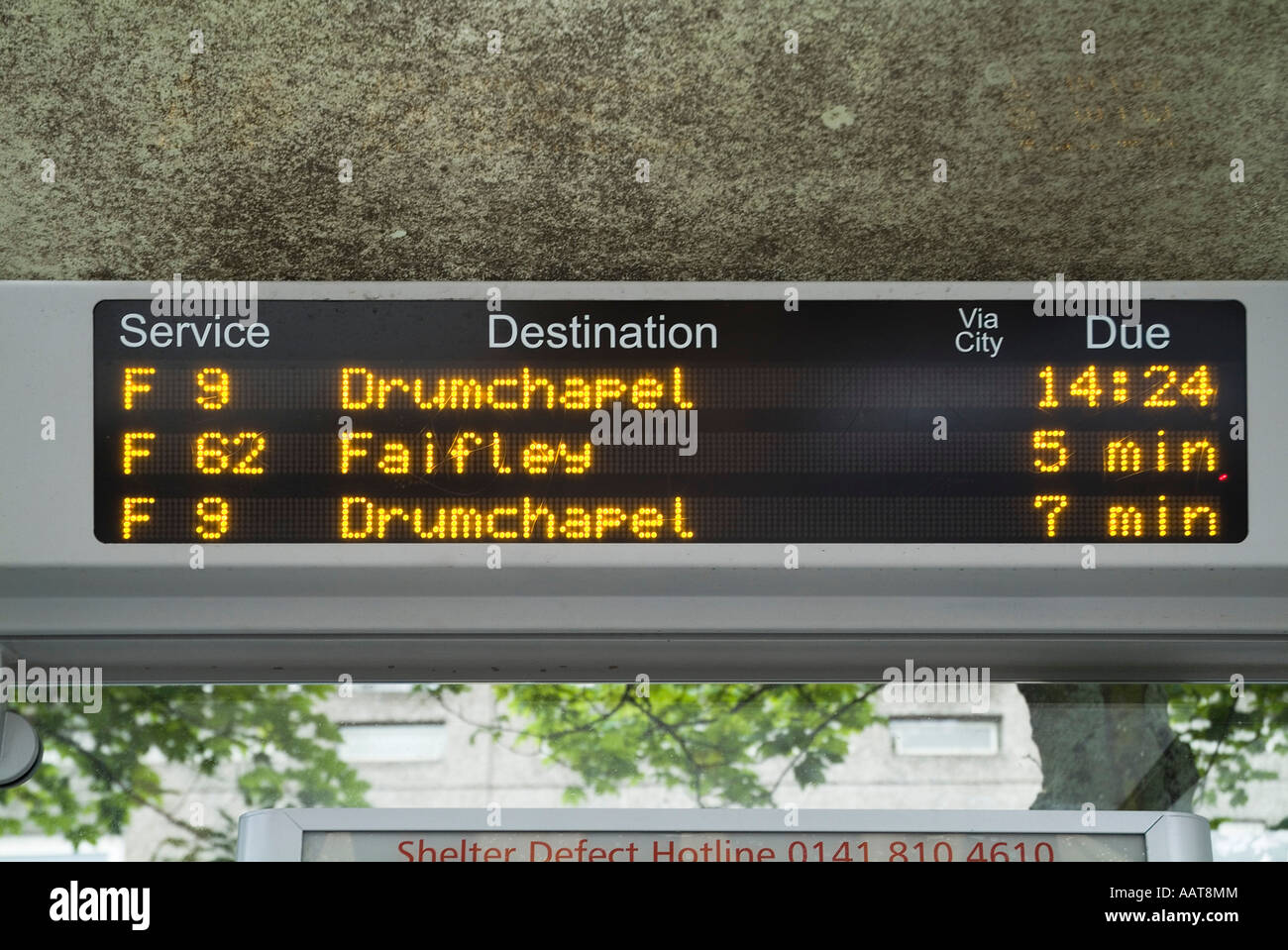 dh Bus stop BUS GLASGOW Electronic displaying bus arrives at Glasgow