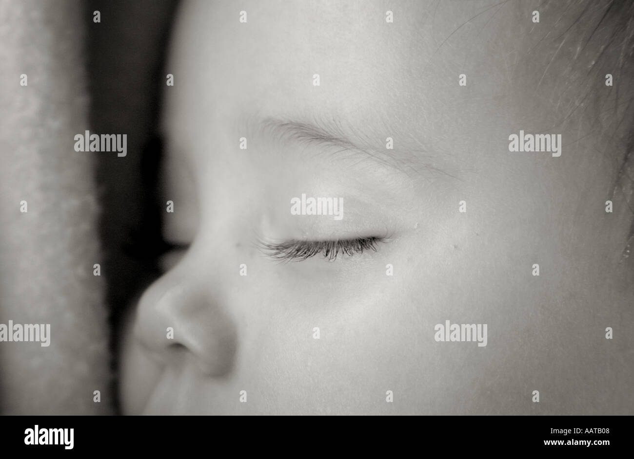 Black and white close up of little girl sleeping peacefully Stock Photo ...