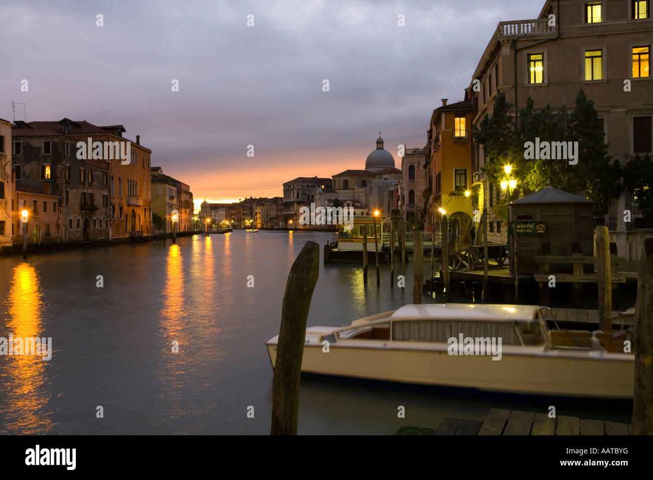 Venice on the night hi-res stock photography and images - Alamy