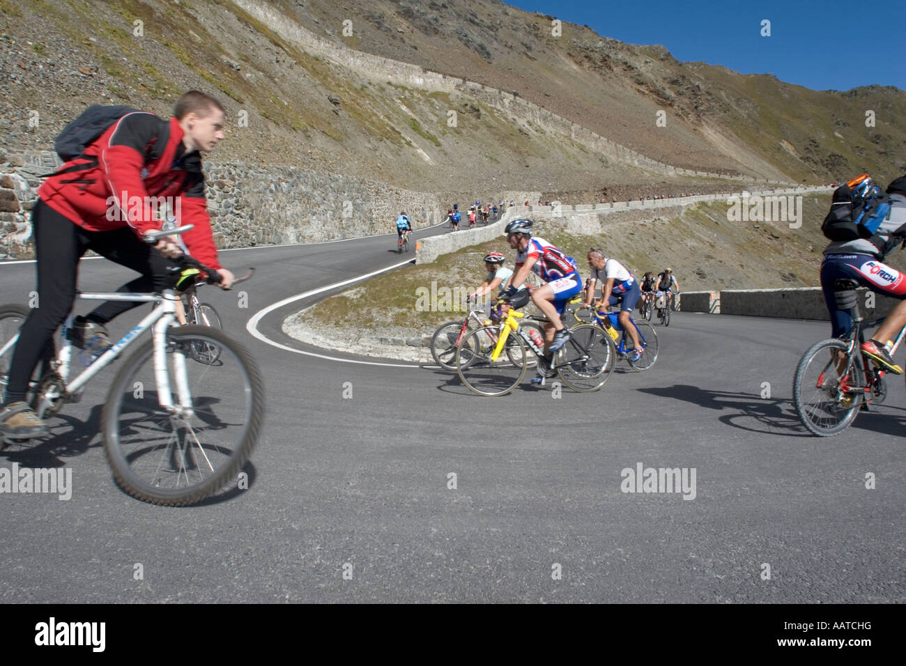 Cyclists in the annual Stelvio Bike day to the mountain pass of  Stilfserjoch, South Tyrol, Italy Stock Photo - Alamy
