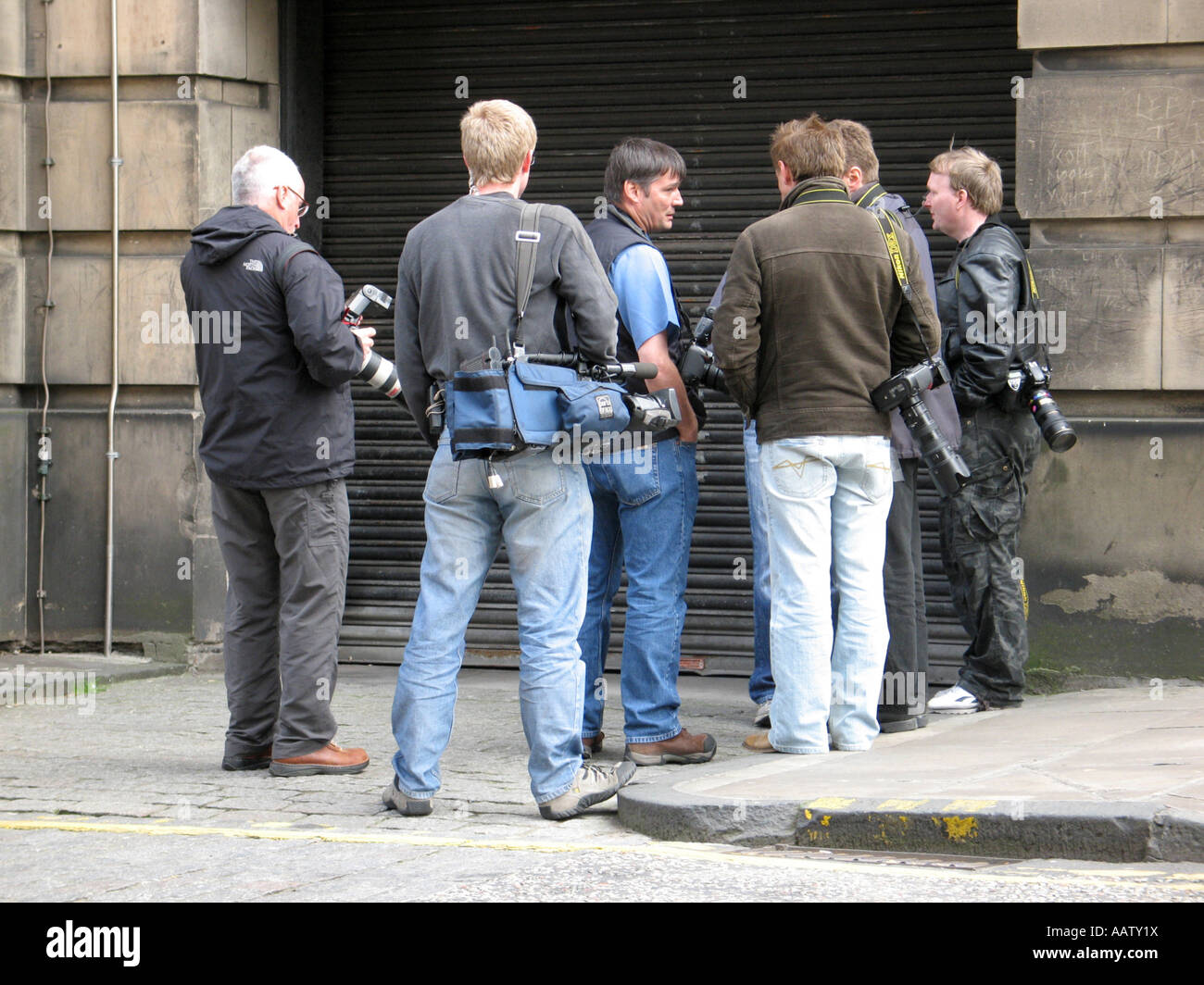 Photographers hang round the rear of the High Court in Edinburgh (editorial only). Stock Photo