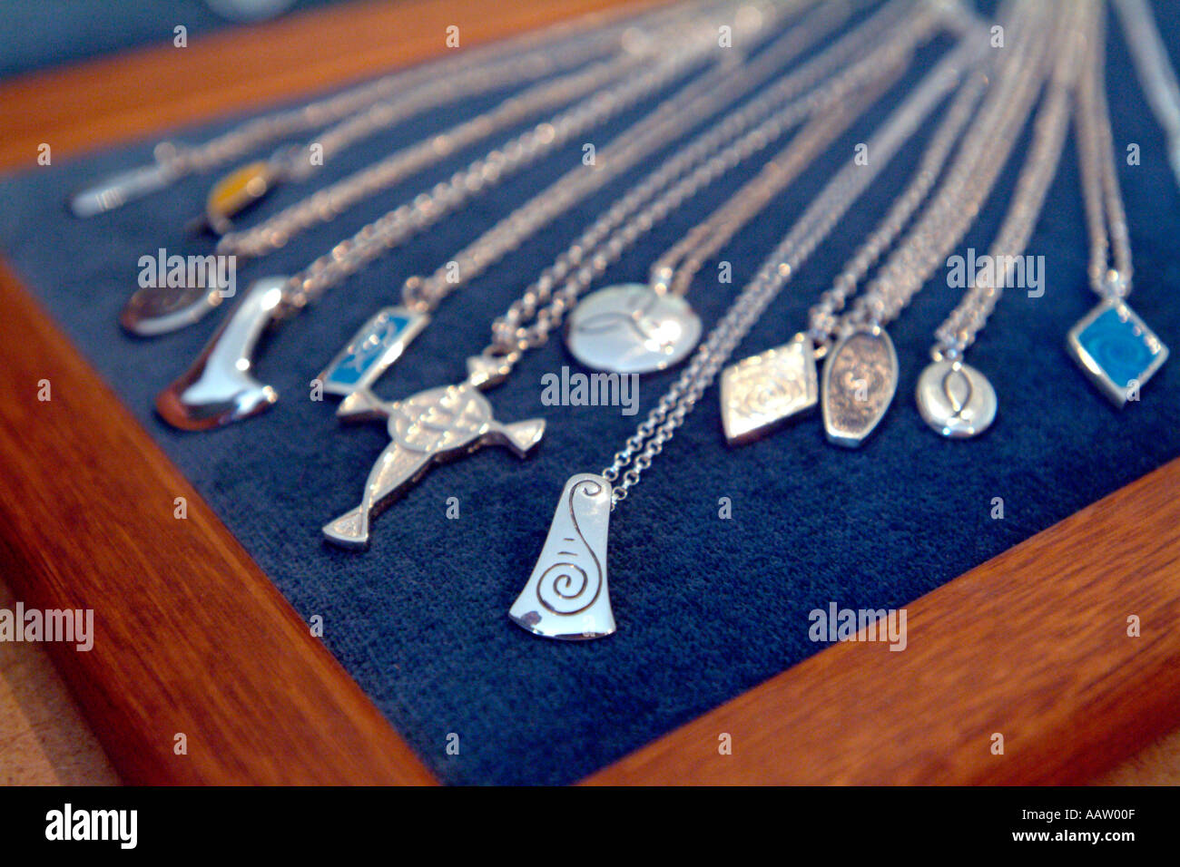 Scottish jewellery hires stock photography and images Alamy