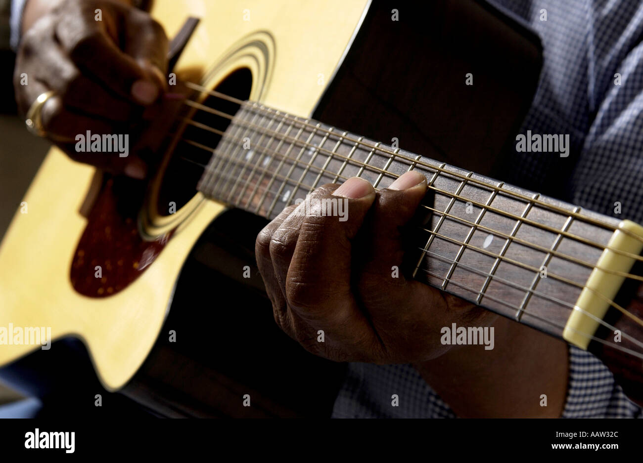 African American man playing guitar Stock Photo - Alamy