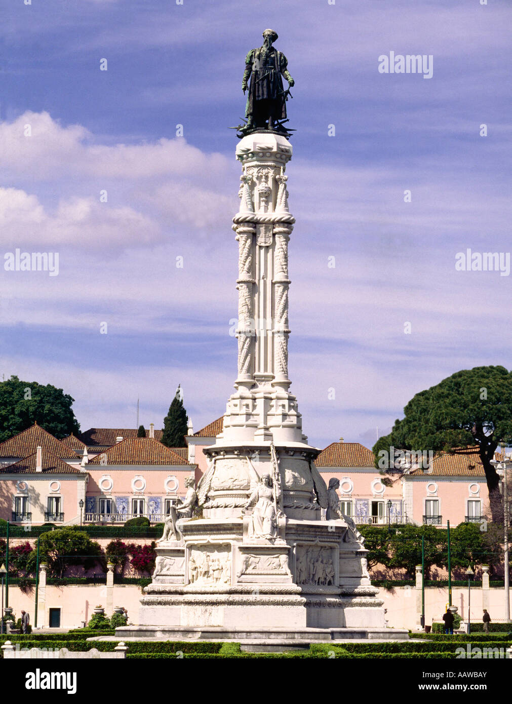 statue-of-vasco-de-gama-lisbon-portugal-stock-photo-alamy
