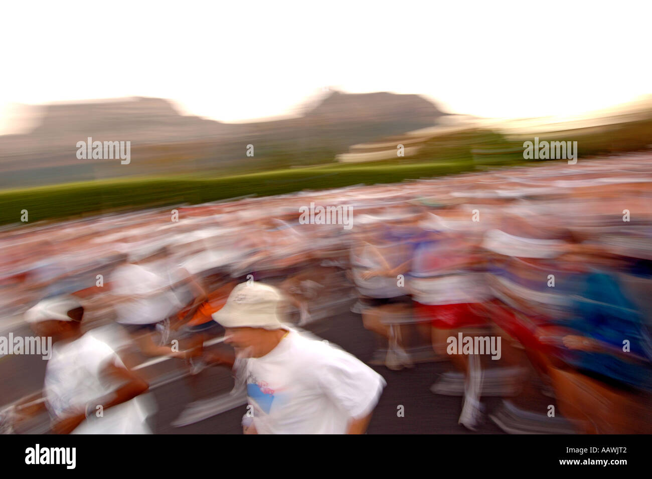 Start of the 2006 Old Mutual Two Oceans marathon in Cape Town, South Africa. Stock Photo