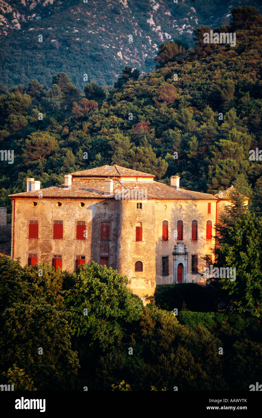Download Vauvenargues france For iPhone Free
