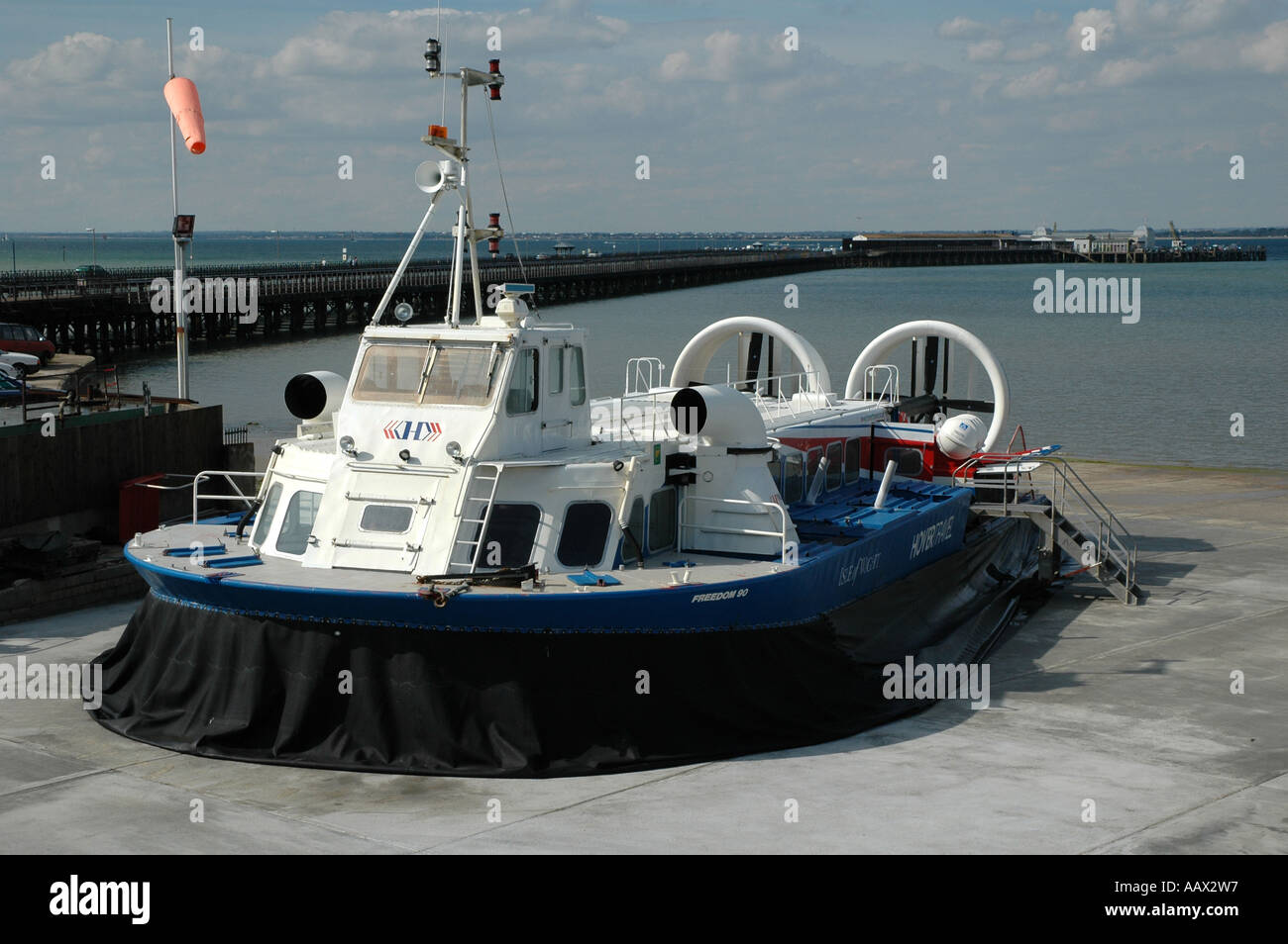 Isle of Wight Hovercraft Stock Photo Alamy