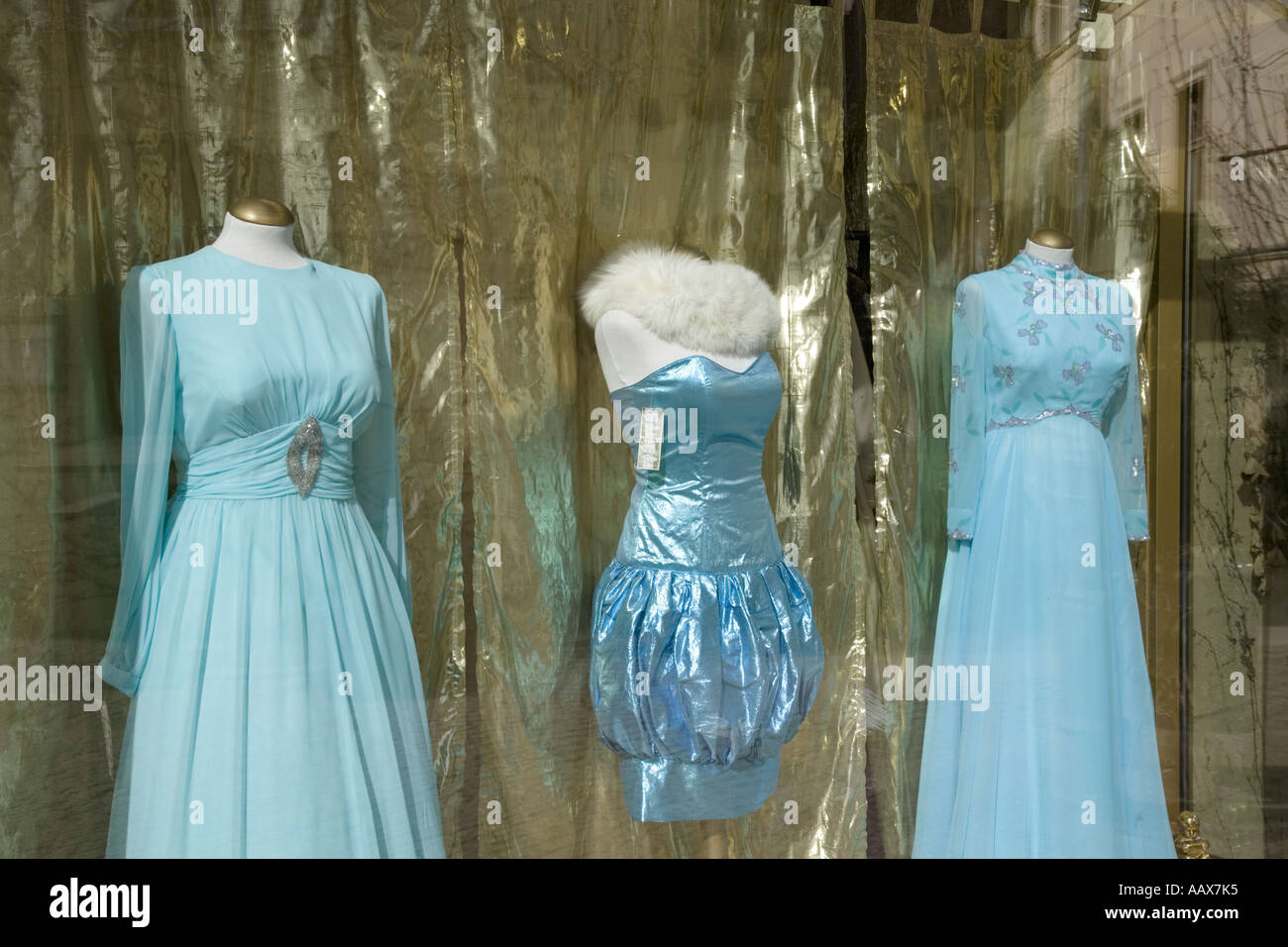 Windowdisplay hi-res stock photography and images - Alamy