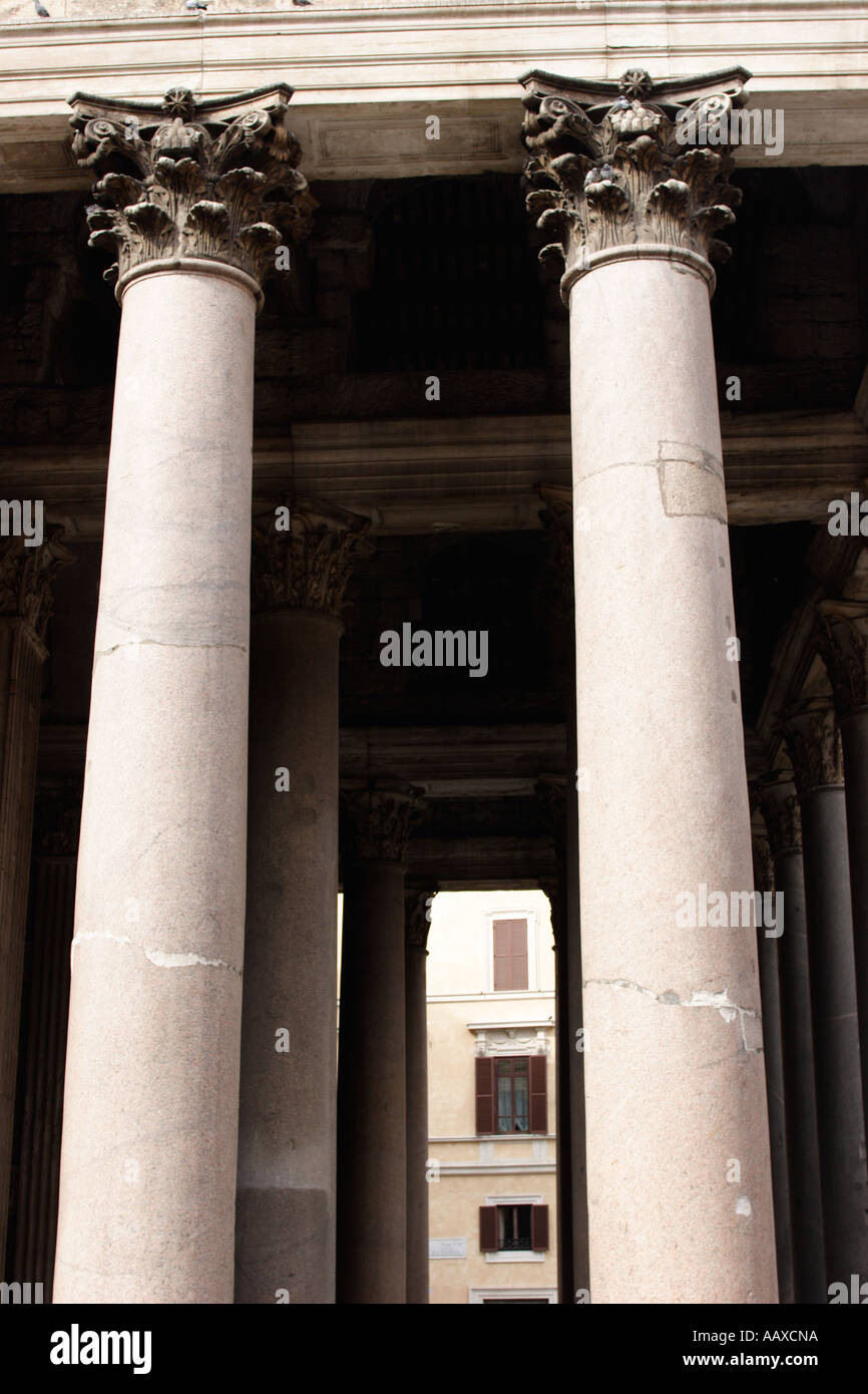 Rotunda and columns hi-res stock photography and images - Alamy