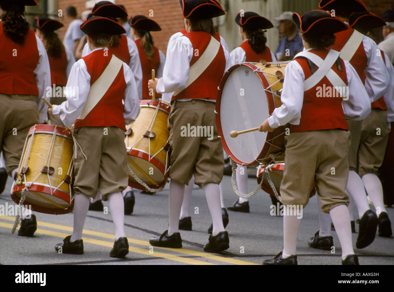 USA revolutionary war reenactors fife & drum corps band musicians Stock
