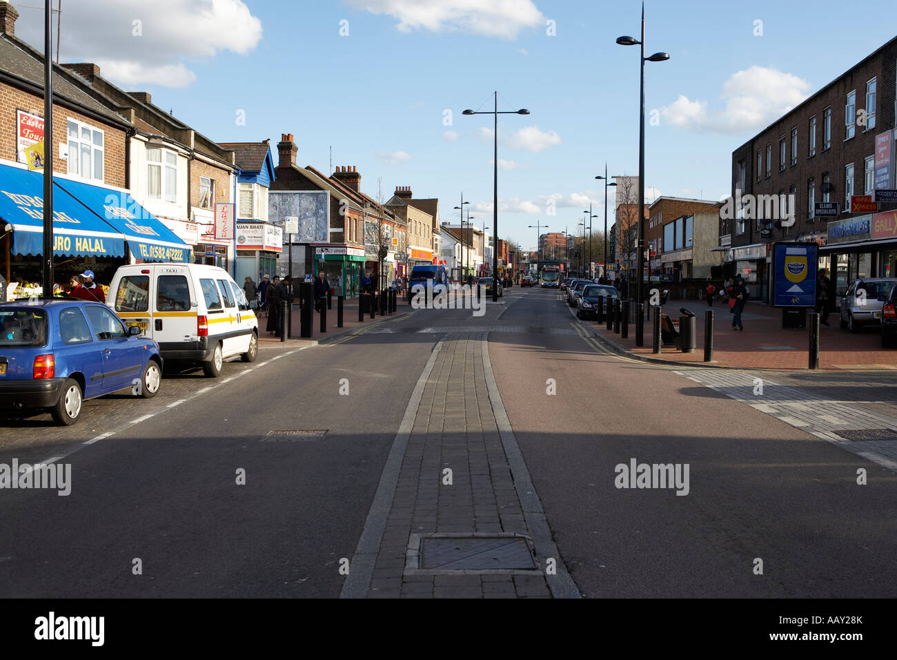 Dunstable Road Luton Bedfordshire, Asian area of Luton. Stock Photo