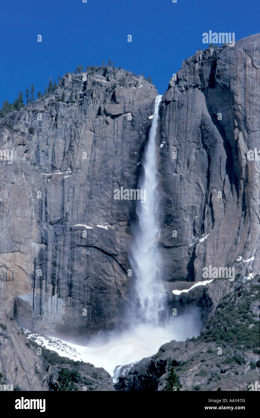 Winter Waterfall Yosemite Frozen High Resolution Stock Photography And Images Alamy