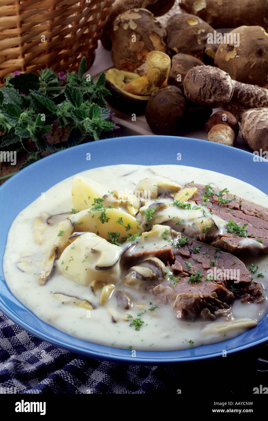 Beef with Mushroom Sauce Stock Photo - Alamy