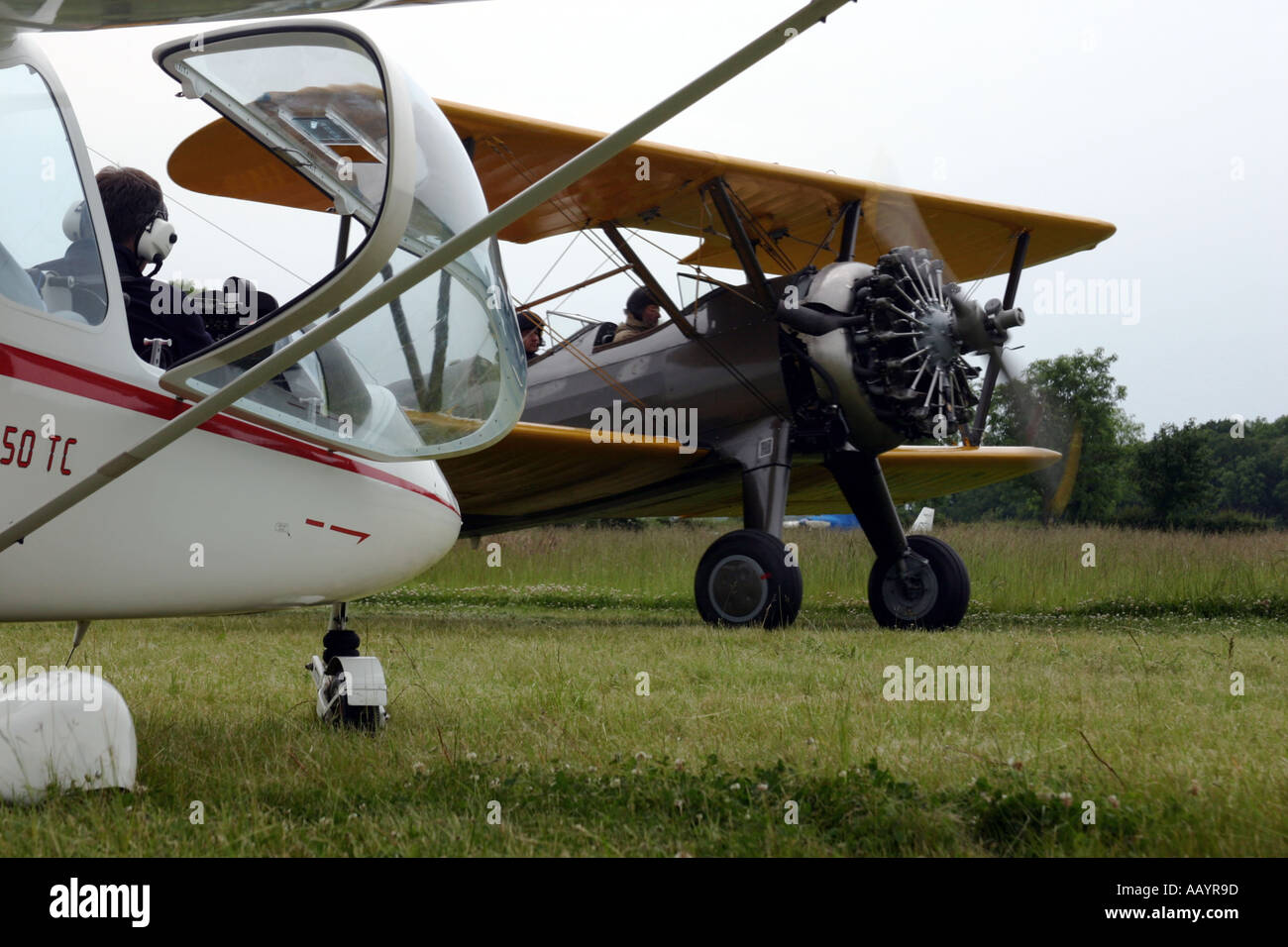 Sky arrow light aircraft hi-res stock photography and images - Alamy