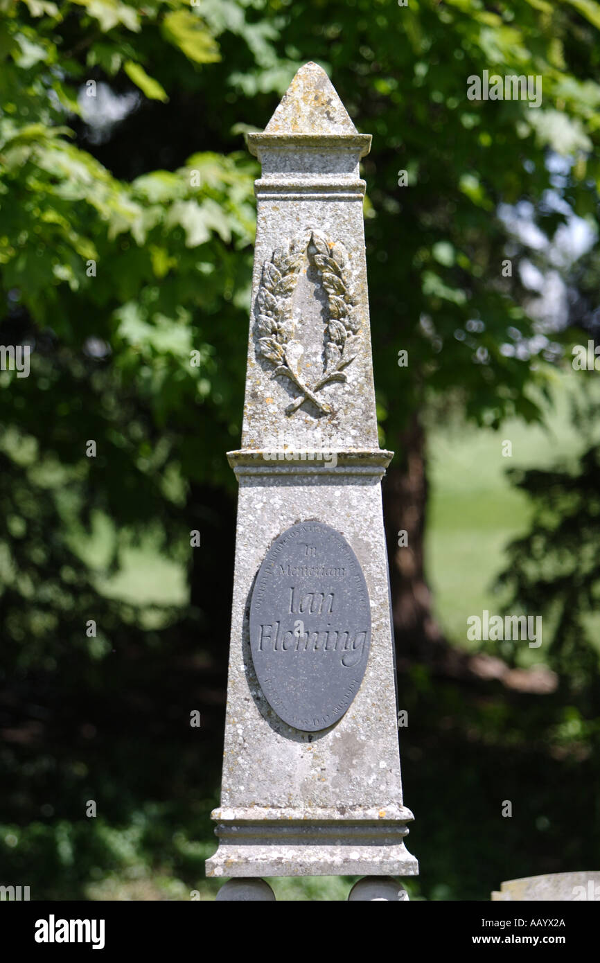 Grave and memorial to Ian Fleming author of the James Bond 007 novels Stock Photo