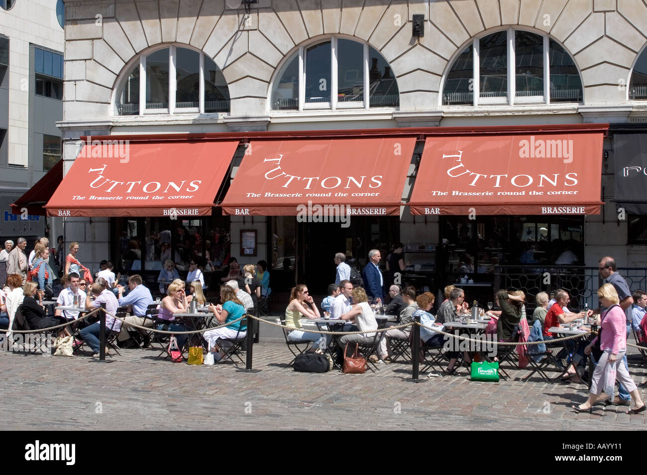 Tuttons Bar and Restaurant Covent Garden Stock Photo Alamy