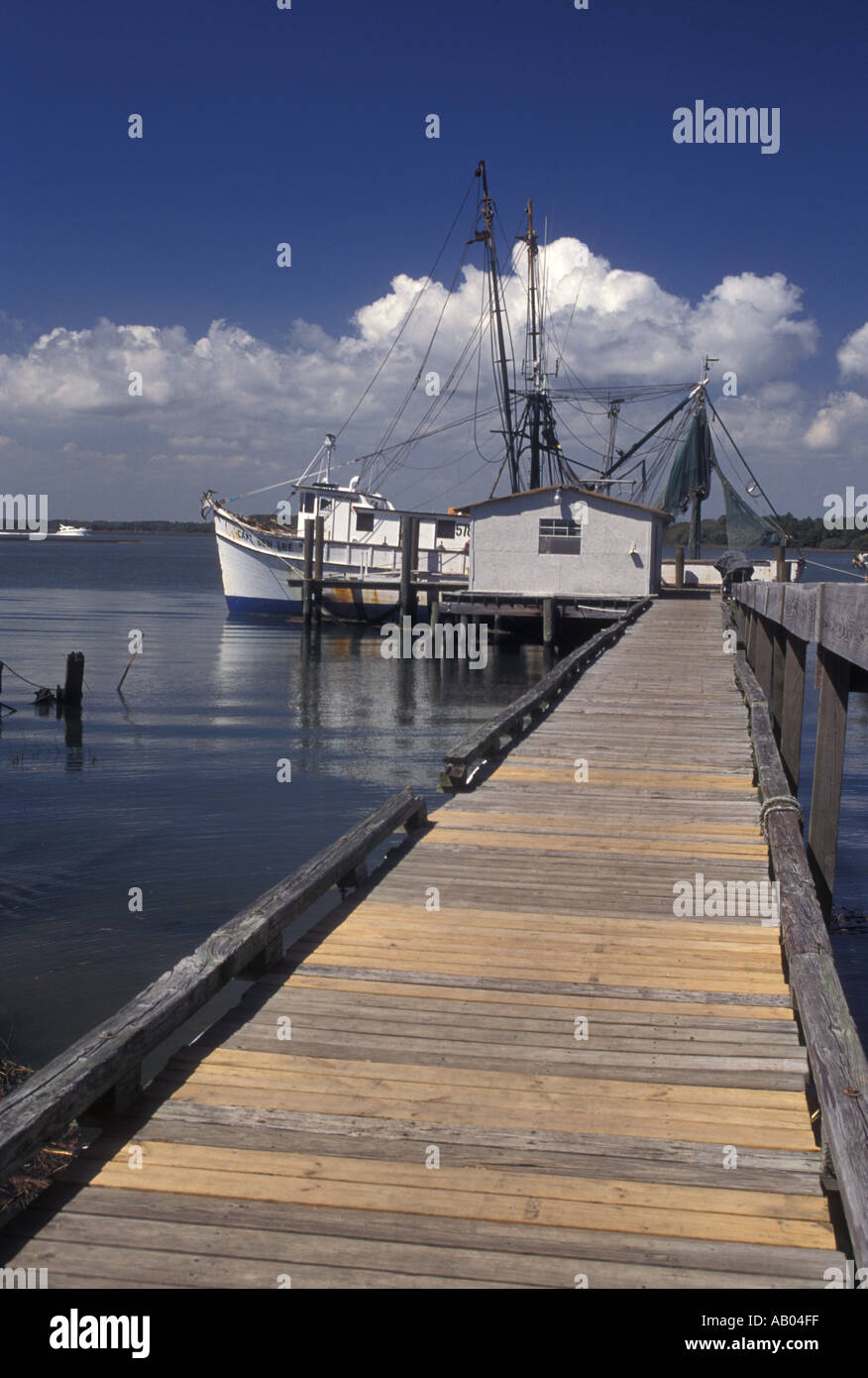 Shrimp fishing boats south carolina hires stock photography and images
