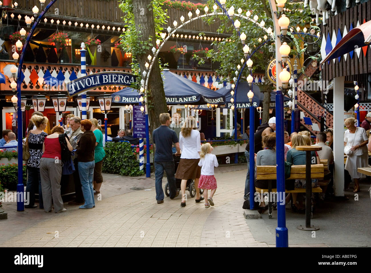 Bier Garden in Tivoli Copenhagen Stock Photo Alamy
