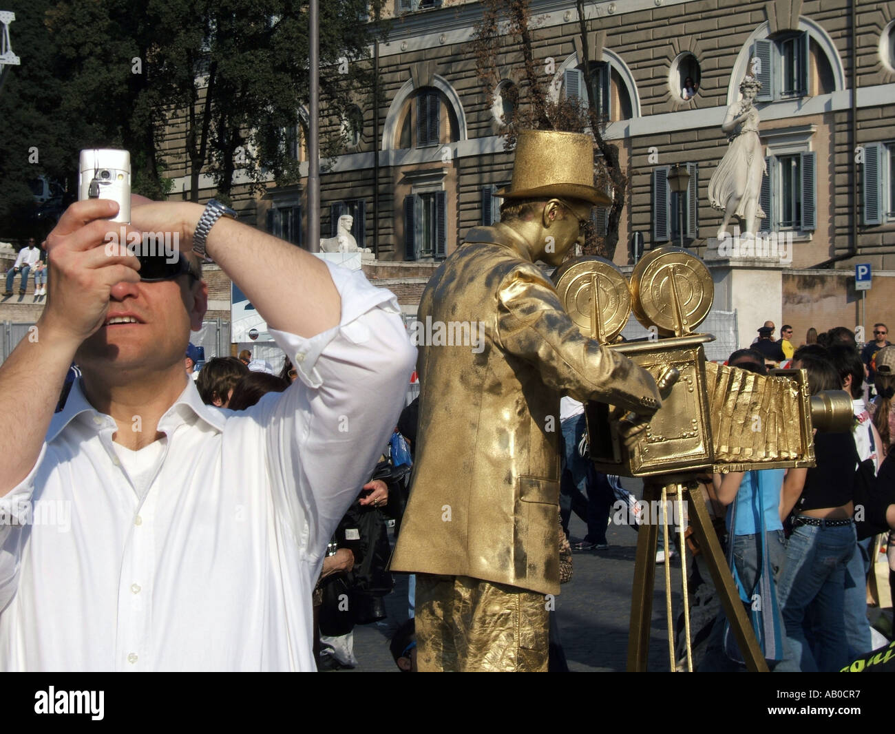 busker in piazza del popolo rome Stock Photo - Alamy