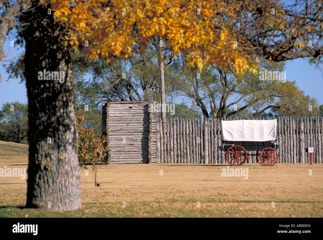Elk279 2143 Oklahoma Fort Supply 1868 stockade replica with covered wagon Stock Photo