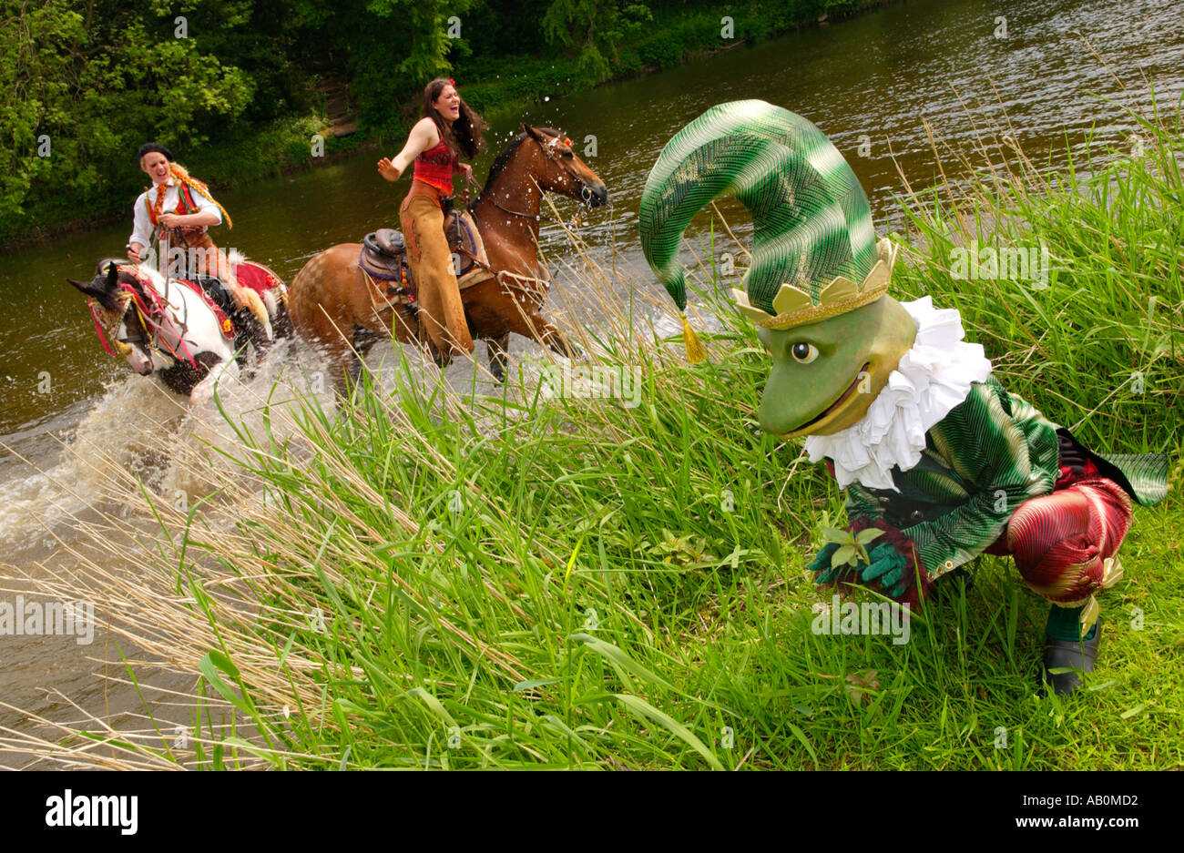 Performers and horses from Giffords Circus cool off in the River Wye at