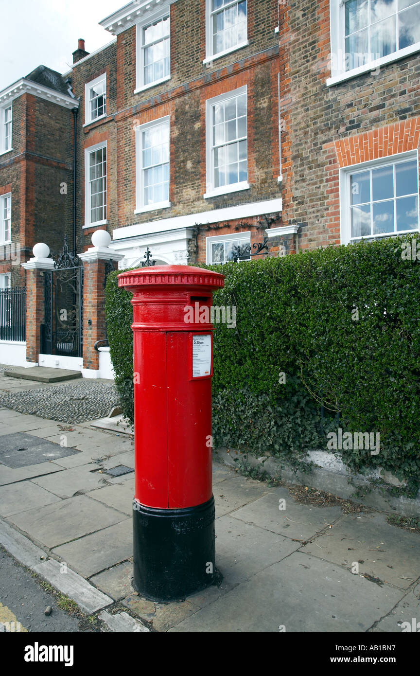 Red London Post Box at Chiswick Stock Photo