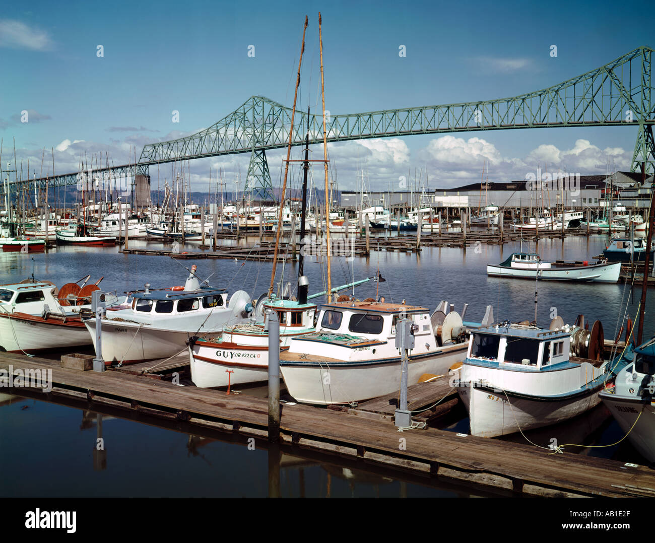 Commercial fishing boats astoria oregon hires stock photography and