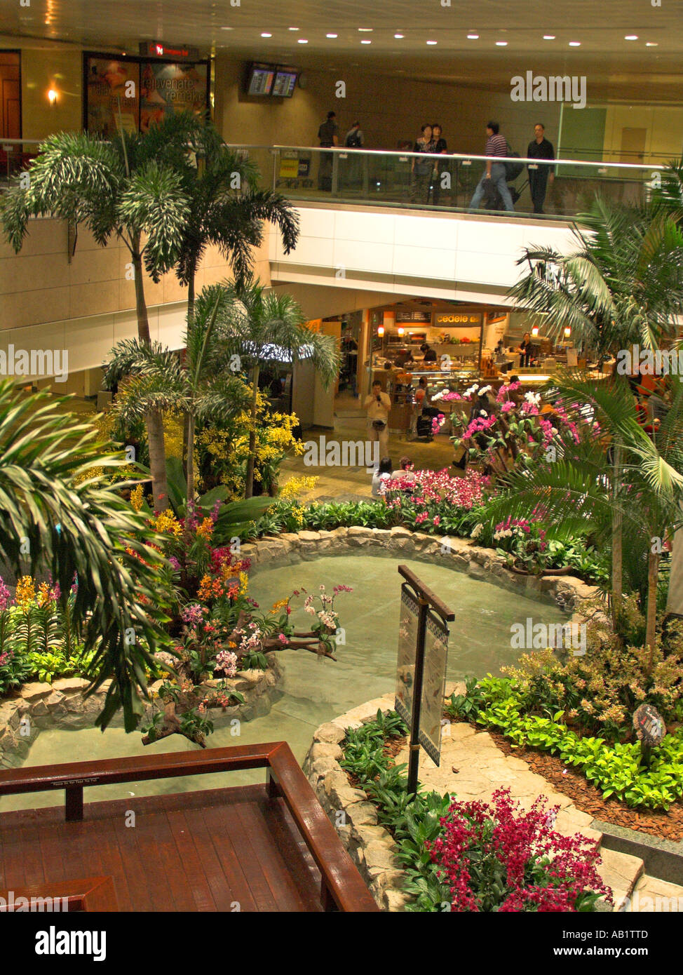 Changi airport garden hi-res stock photography and images - Alamy