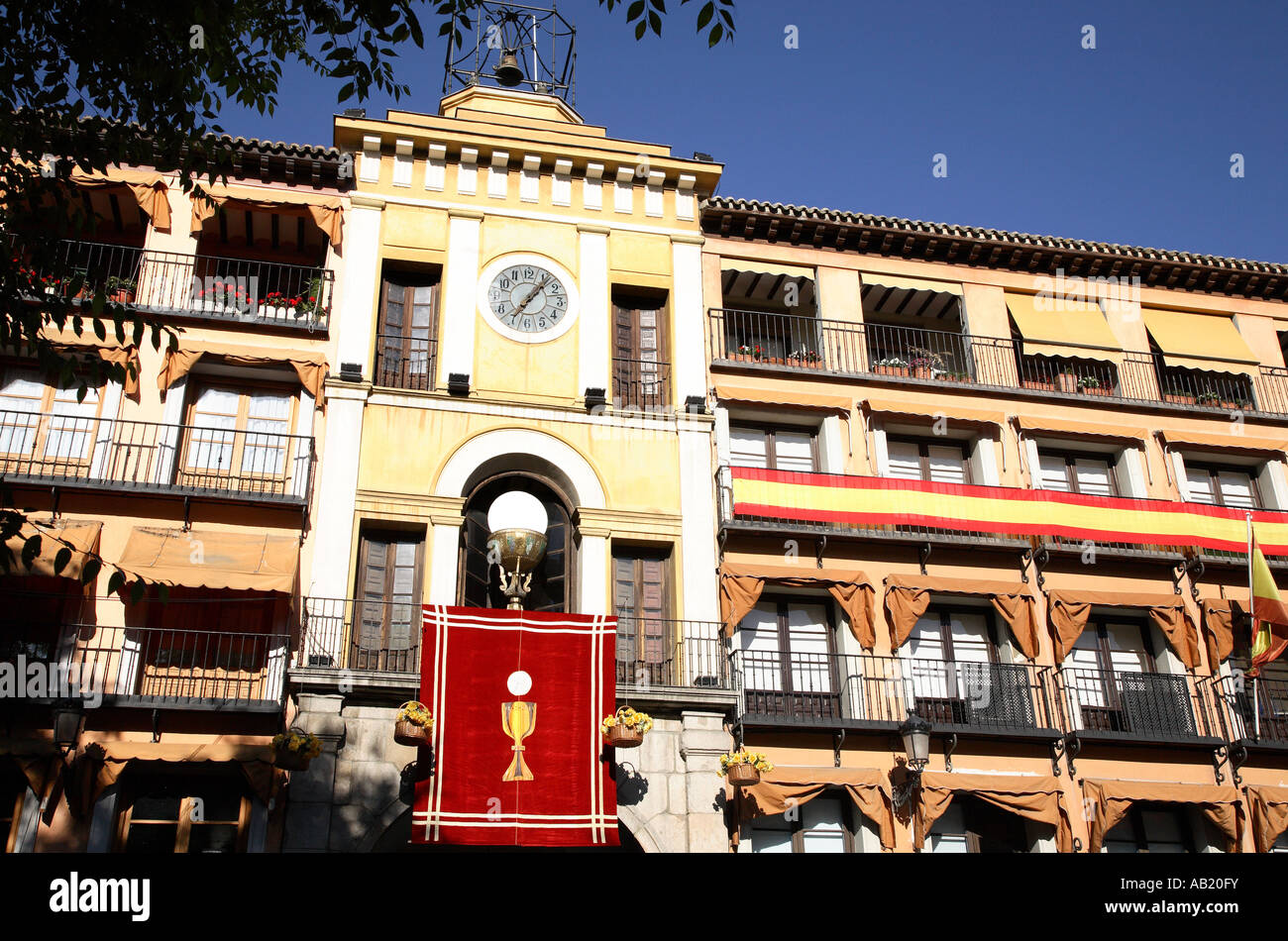 Plaza de Zocodover Square prepared to comemorate the religious festival