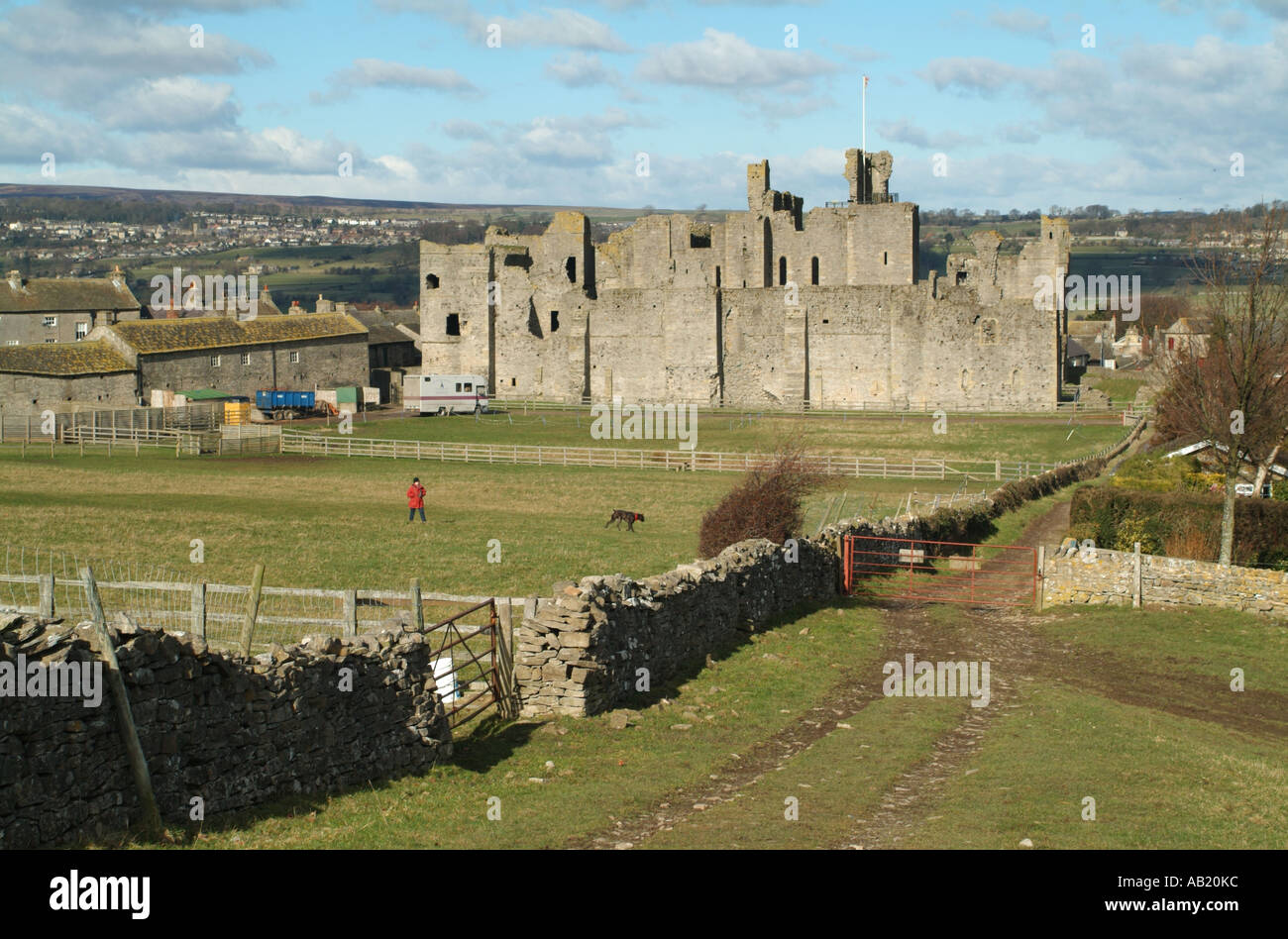 Middleham Castle from William's Hill, Middleham, North Yorkshire, England, UK. Stock Photo