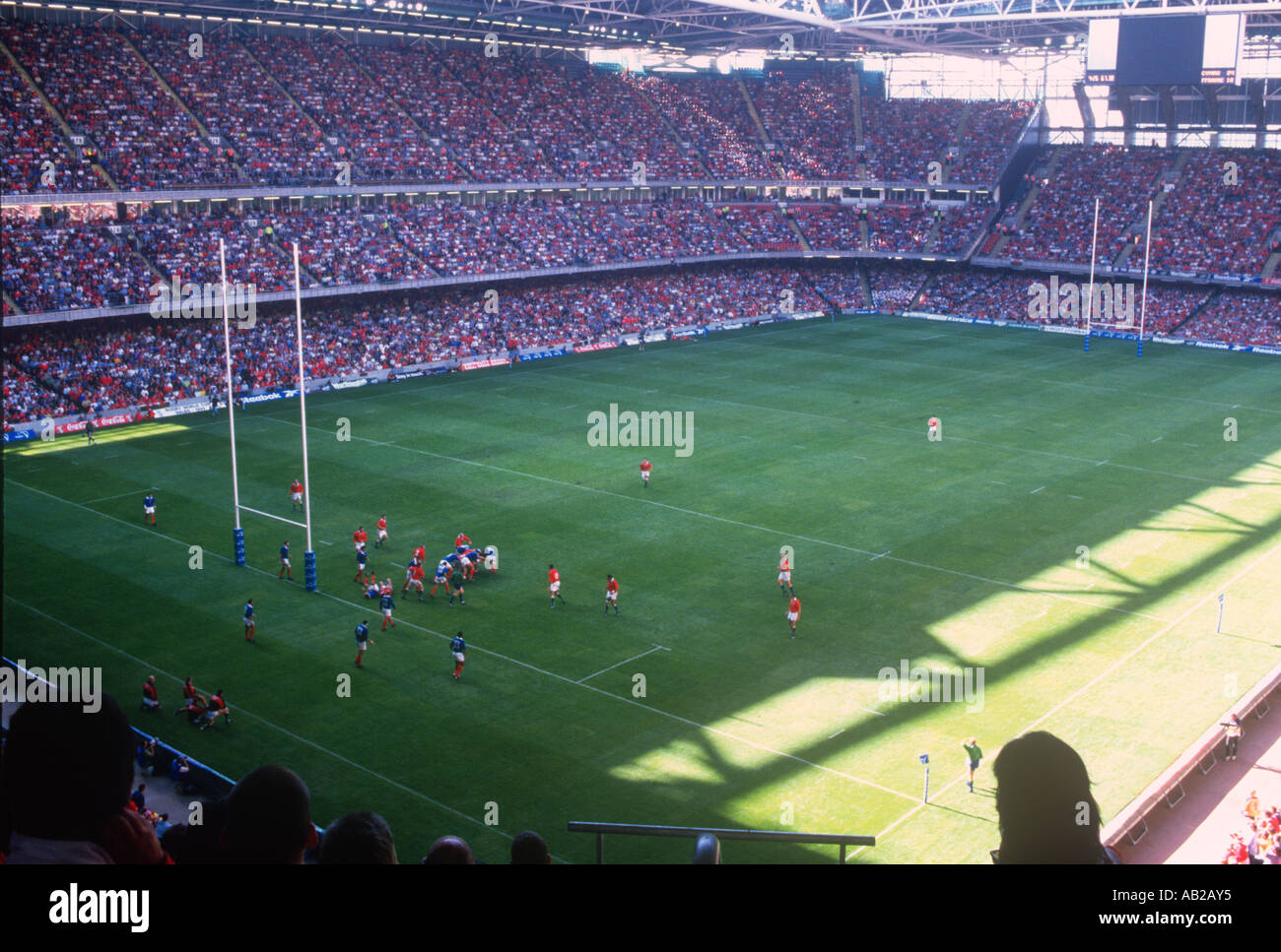 Welsh rugby fans millennium stadium hi-res stock photography and images ...