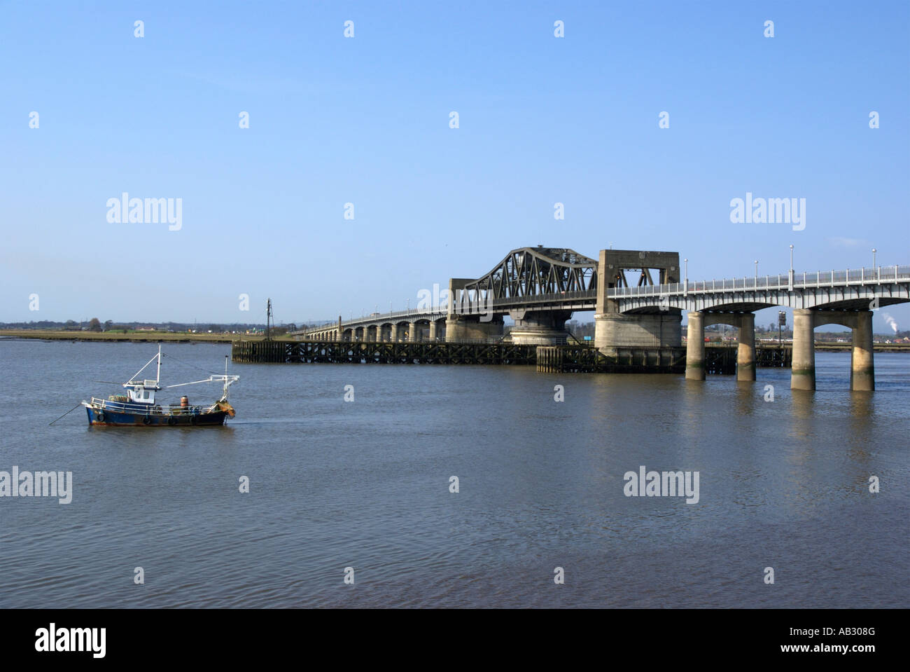kincardine-bridge-scotland-hi-res-stock-photography-and-images-alamy